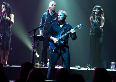 Lindsay Field John Farnham Concert