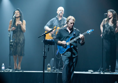 Lindsay Field John Farnham Concert